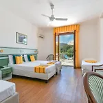 Hotel In With Private *