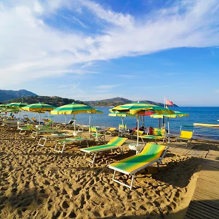 In With Private カポリーヴェリ